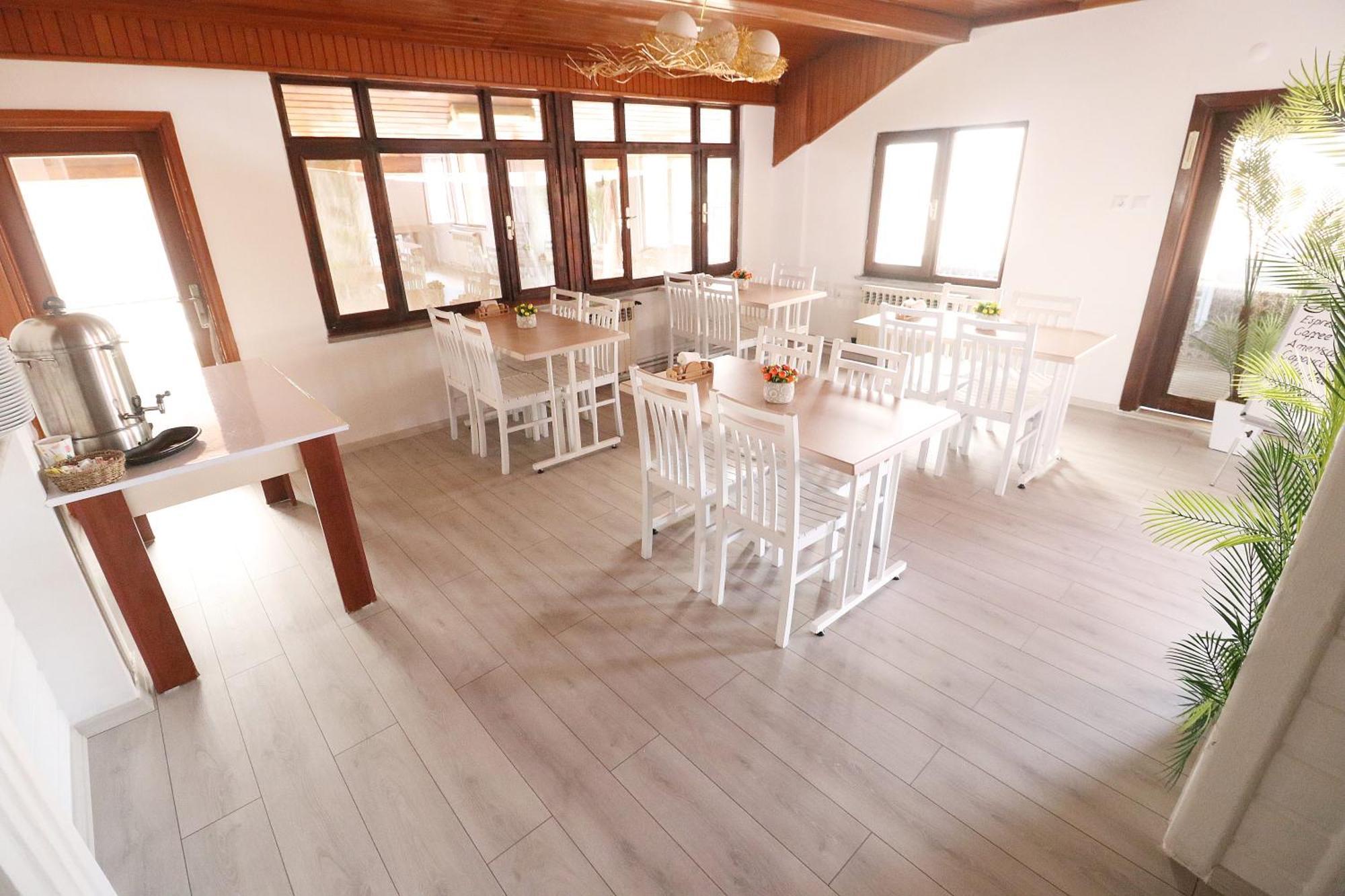 Hotel Ipekyolu Сапанджа Екстериор снимка